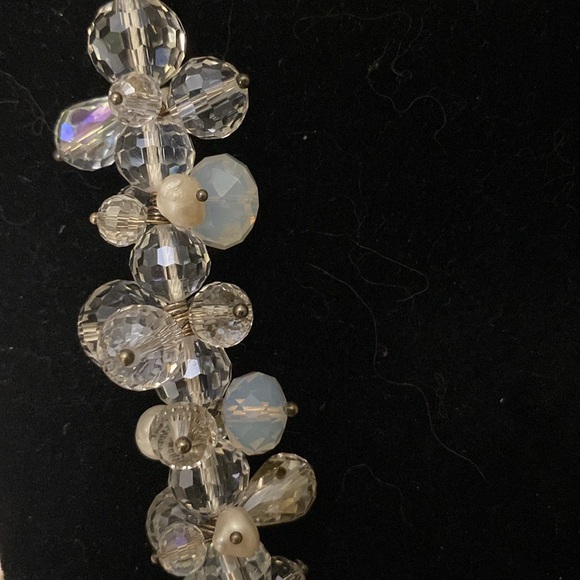 Clear & Opaline Faceted Glass Freshwater Pearl Necklace (20") - Picture 4 of 5